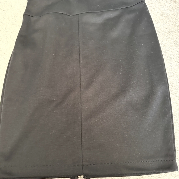 Xs Black mini skirt - Picture 2 of 2